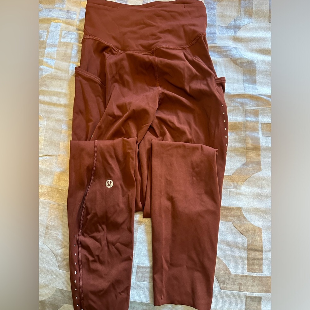 Lululemon fast and free